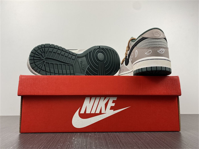 NK Dunk Low RETRO DH0957-100