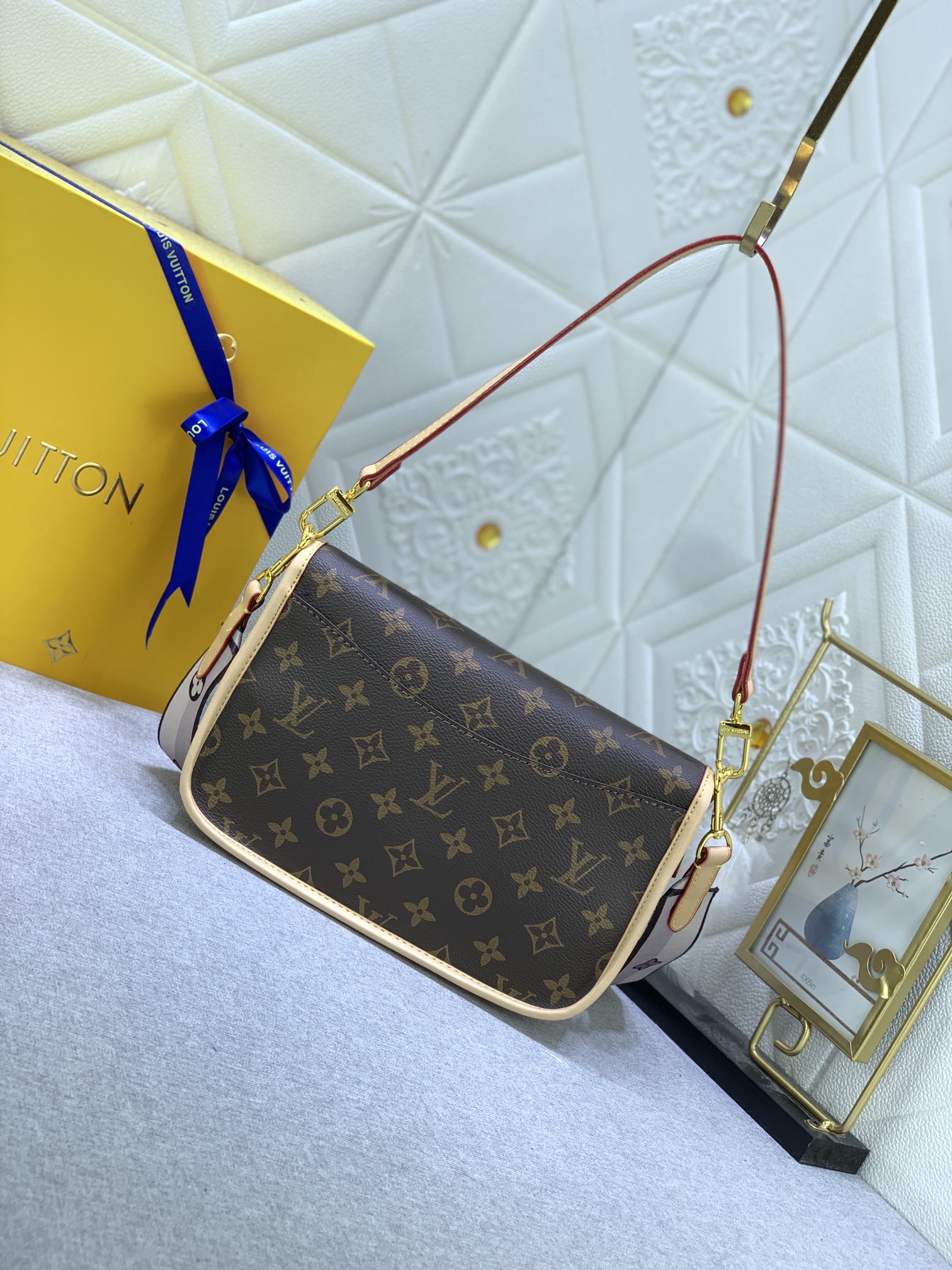 Crossbody bag 9.8″x3.5″x5.9″ BB-9180001000156