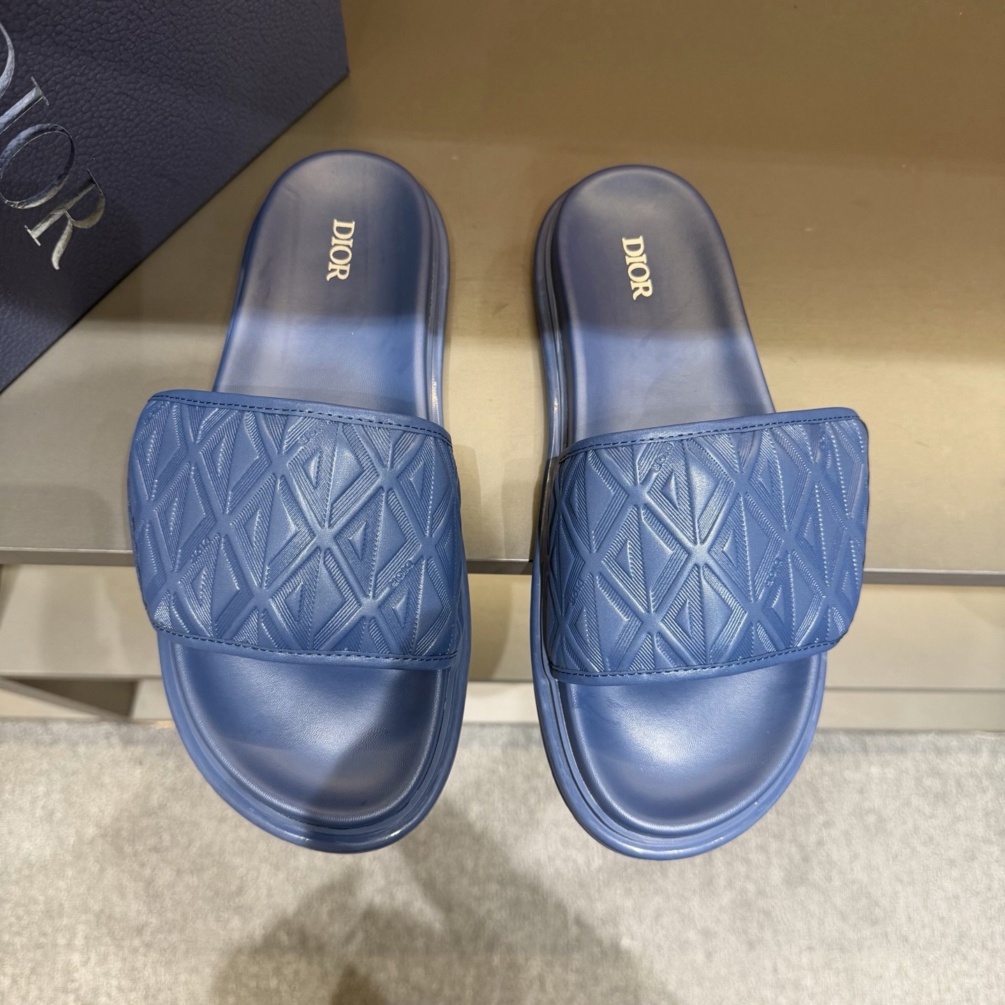 DR Slipper