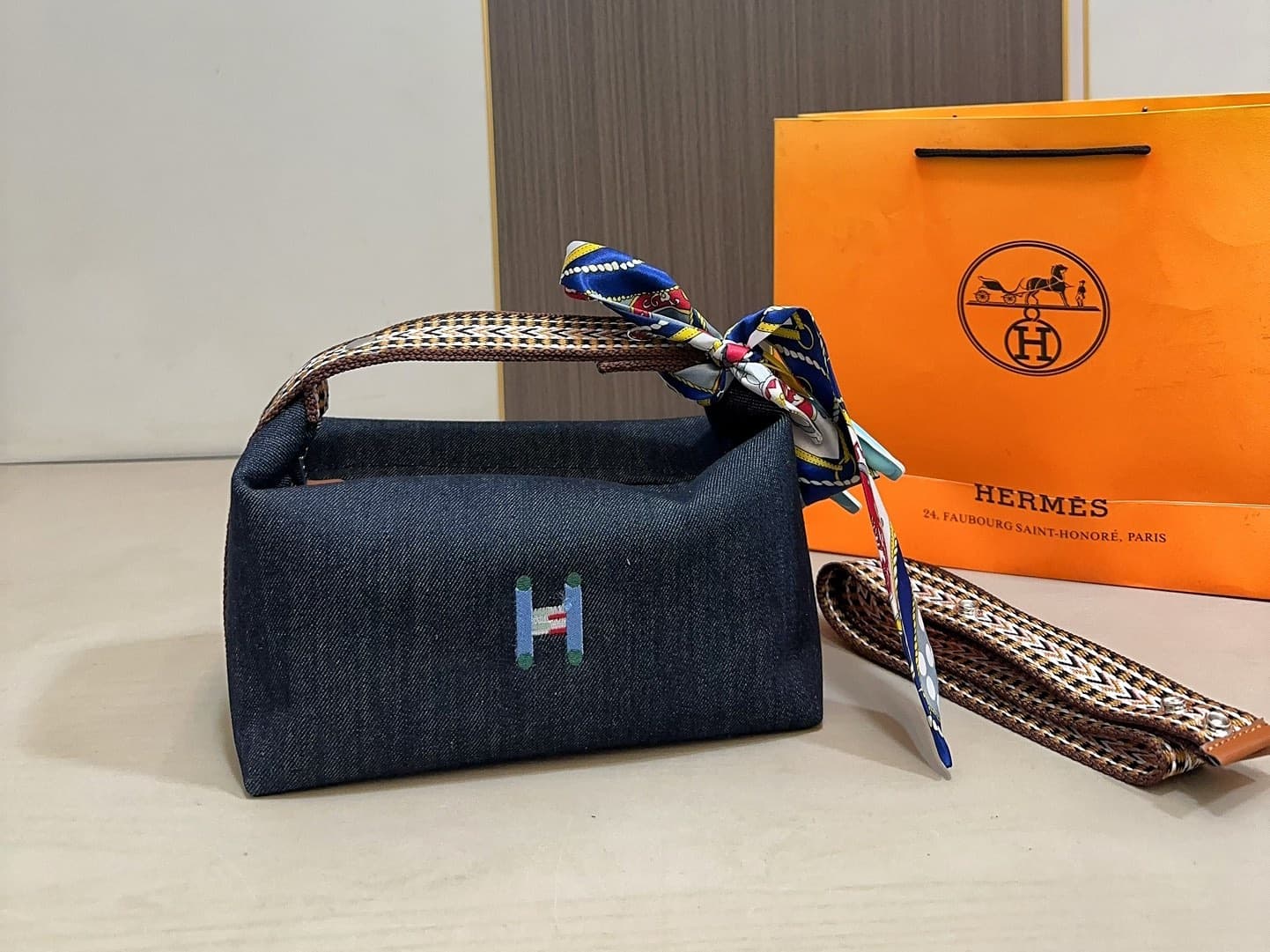 【Hermes】Rare ◆ 2-way bag also usable ★ GM size pouch