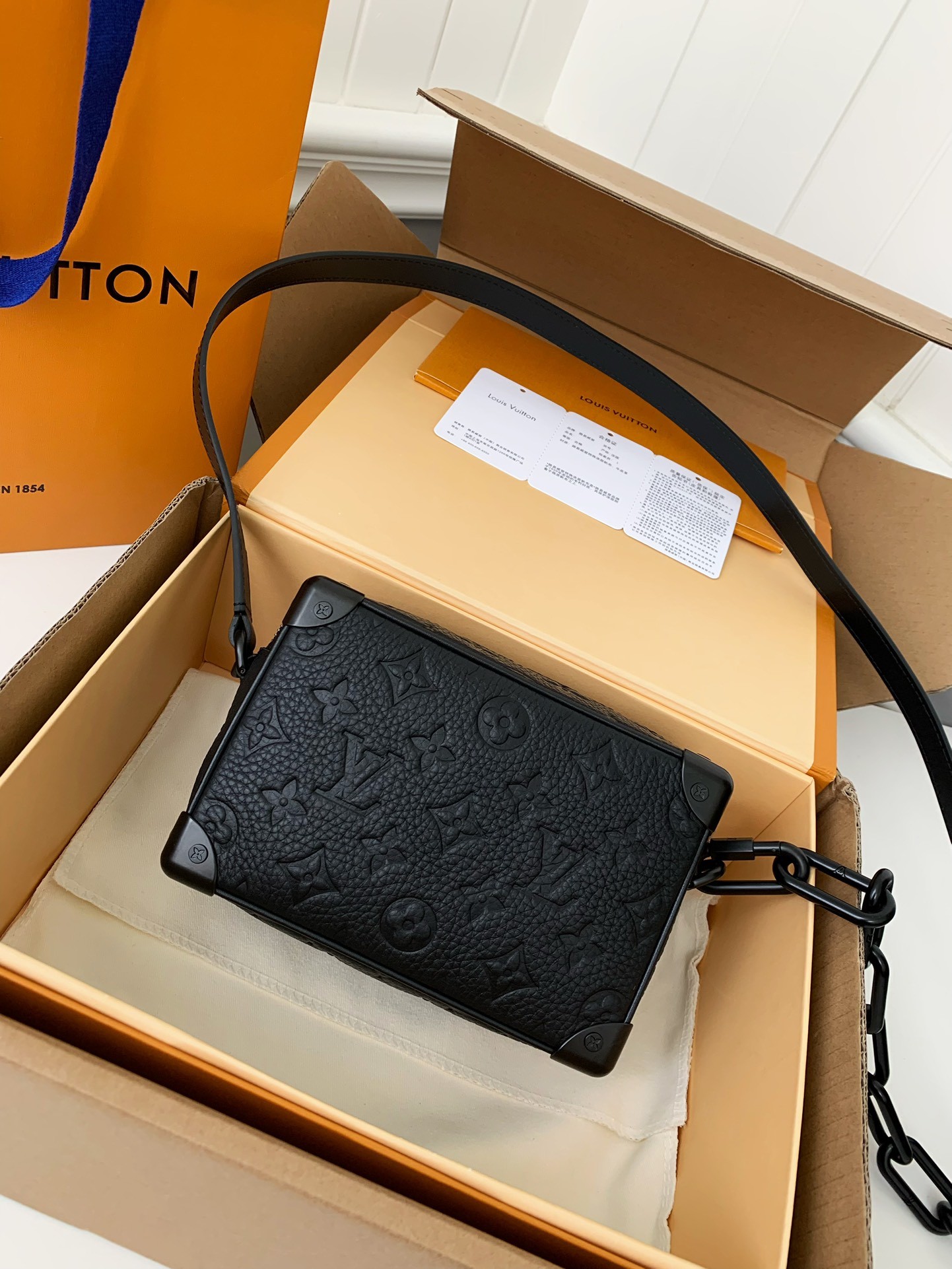 LV MINI SOFT TRUNK  18.5*13*8cm