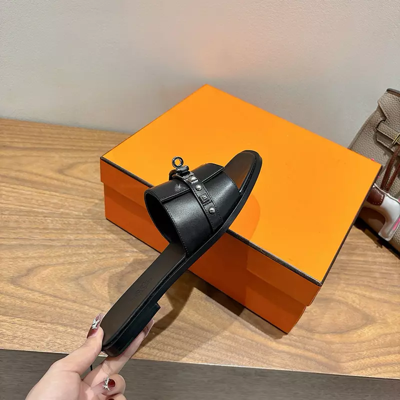 New High Quality Real Leather Slippers LX-872323