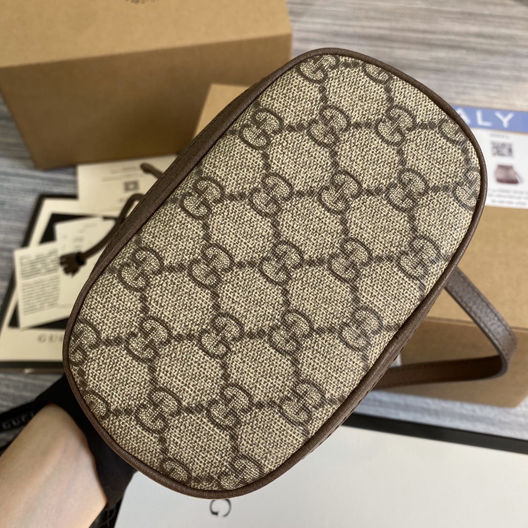 Small Woman’s Handbag 7.3″x5.9″x3.5″ BB-9190008