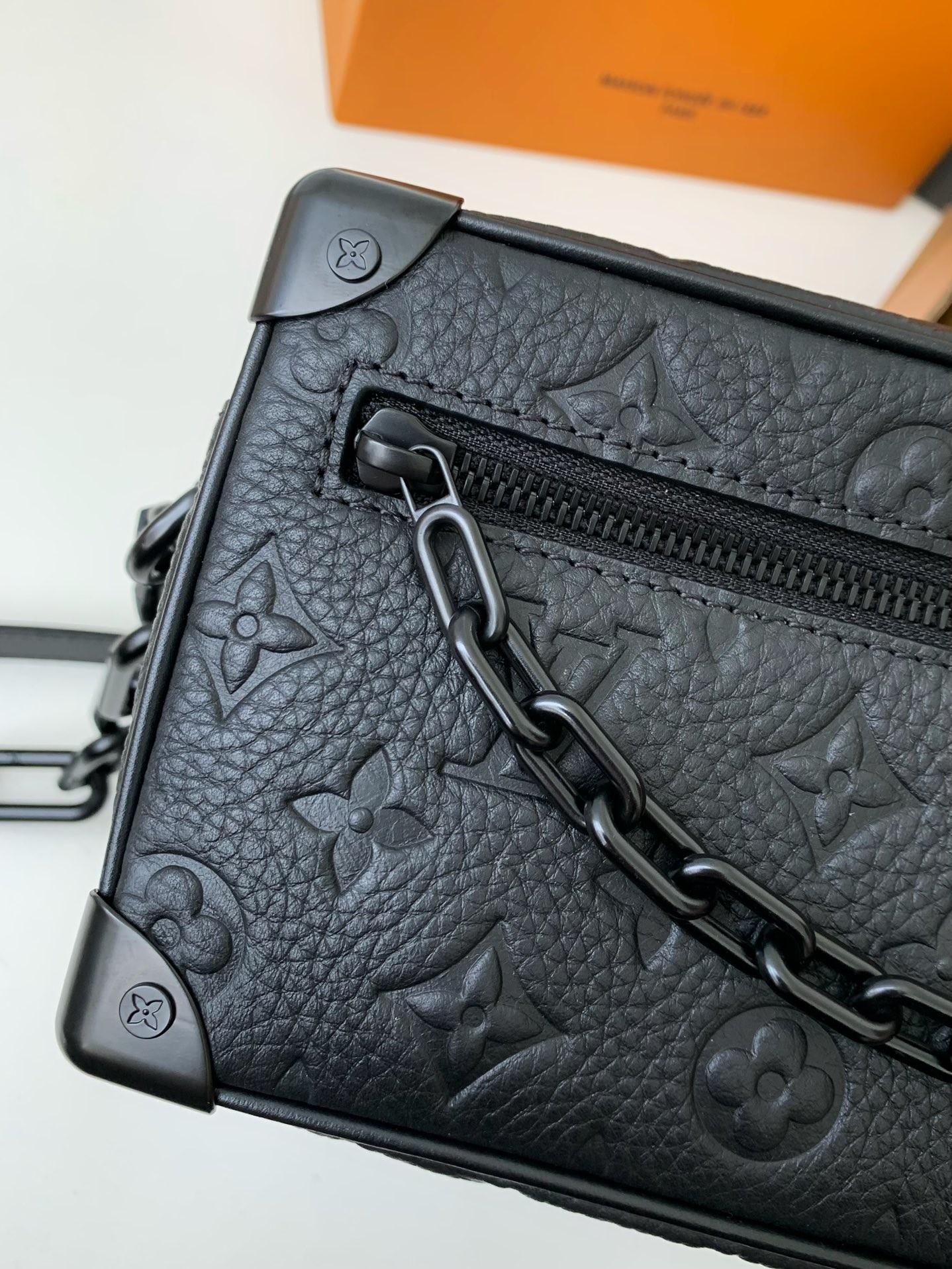 LV MINI SOFT TRUNK  18.5*13*8cm
