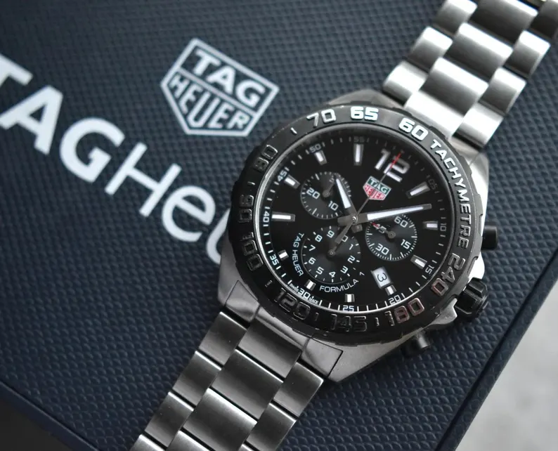 TAG HEUER