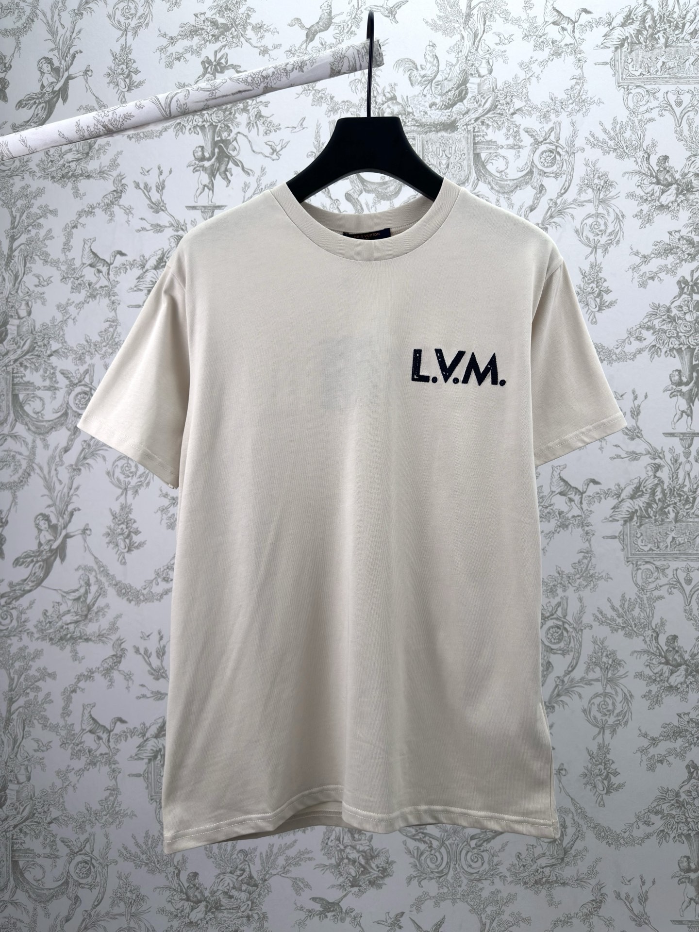 LV T-shirt