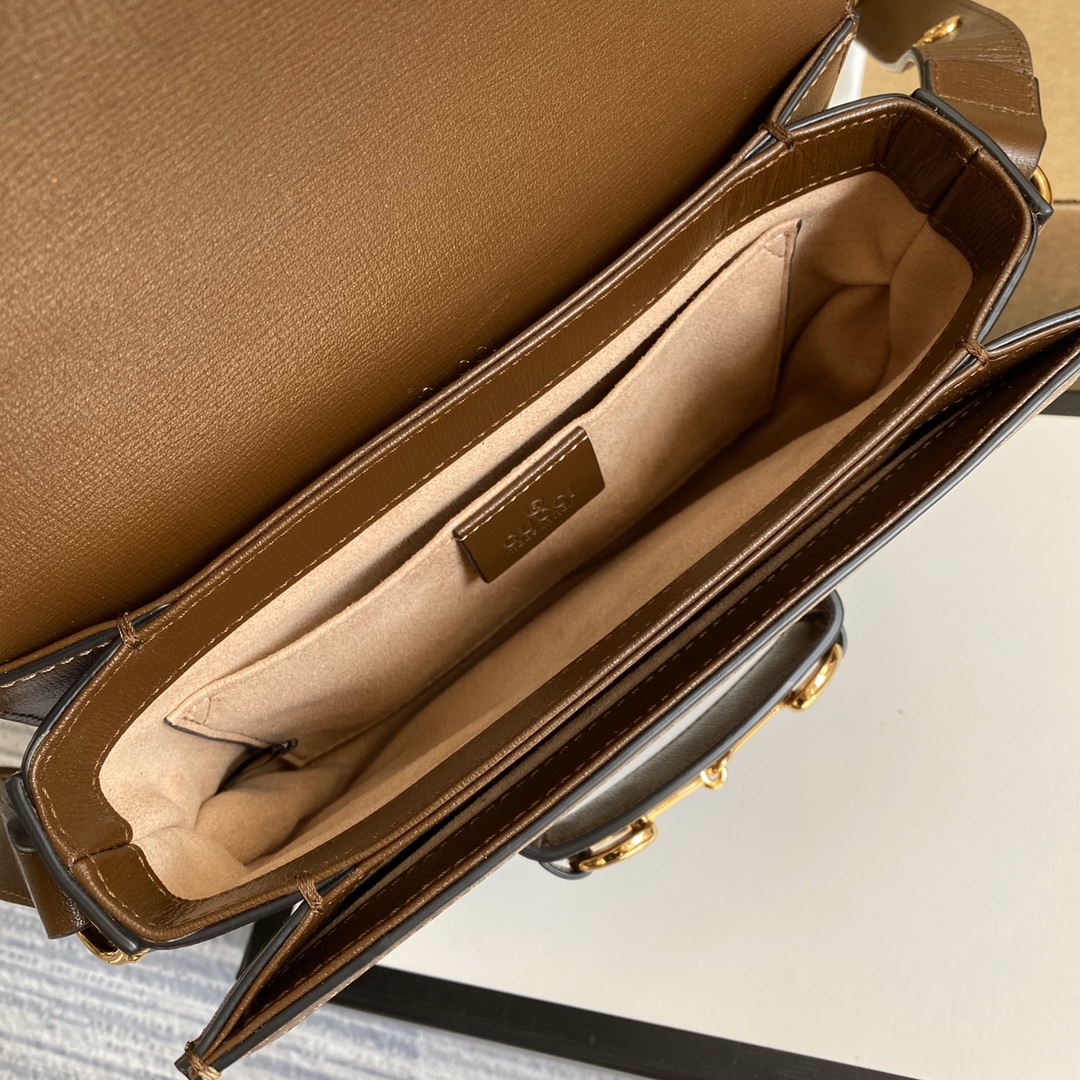 Woman’s Handbag with straps 8.3″x6.3″x3.1″ BB-9190088