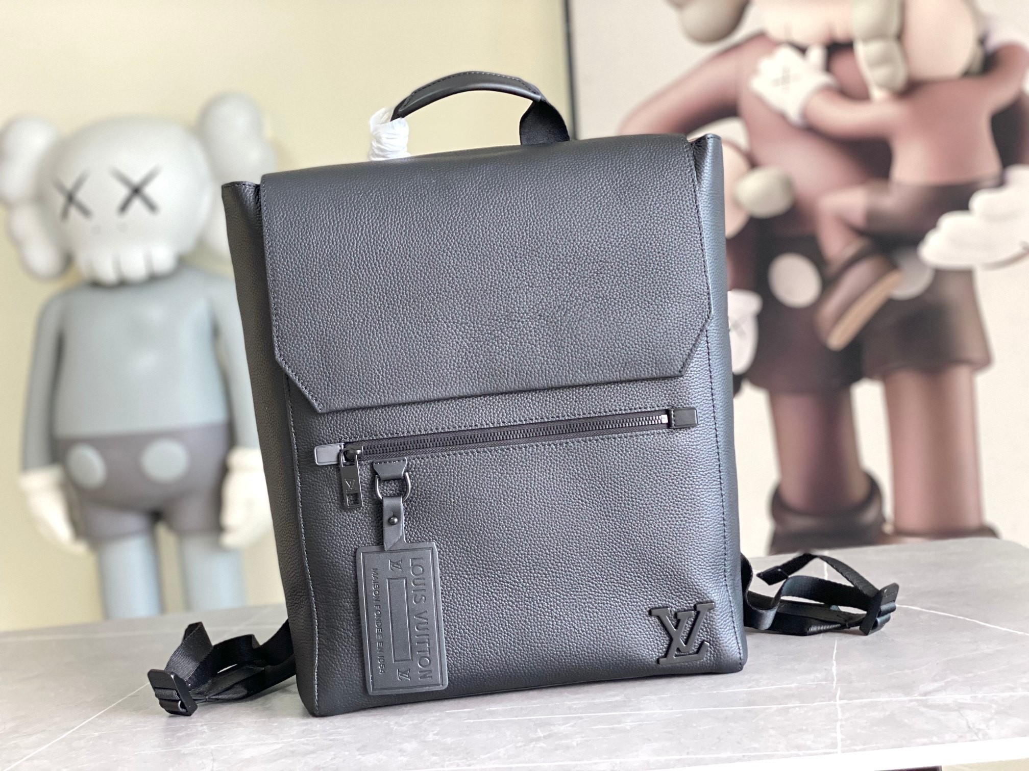 LV Backpack M21367 38x33x12cm