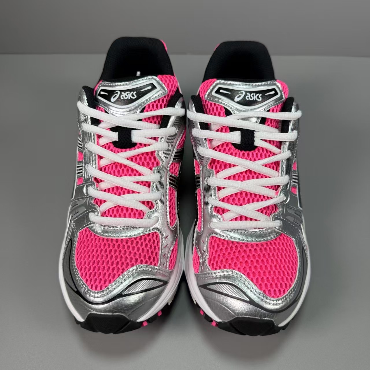 ASS Sneakers