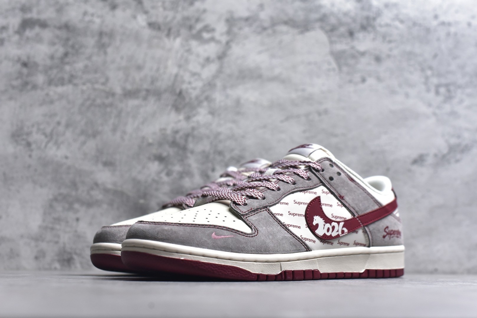 NK SB Dunk Low x Supreme JP2026-109
