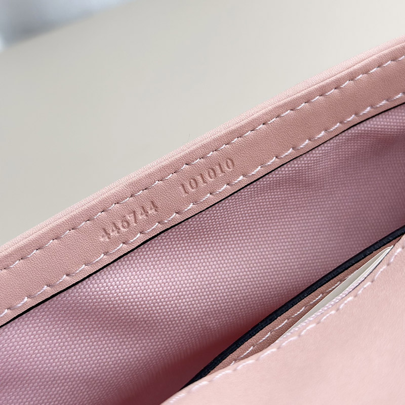 8.7″x2.4″x5.1″ Pink Leather Chains handbag BB-921277