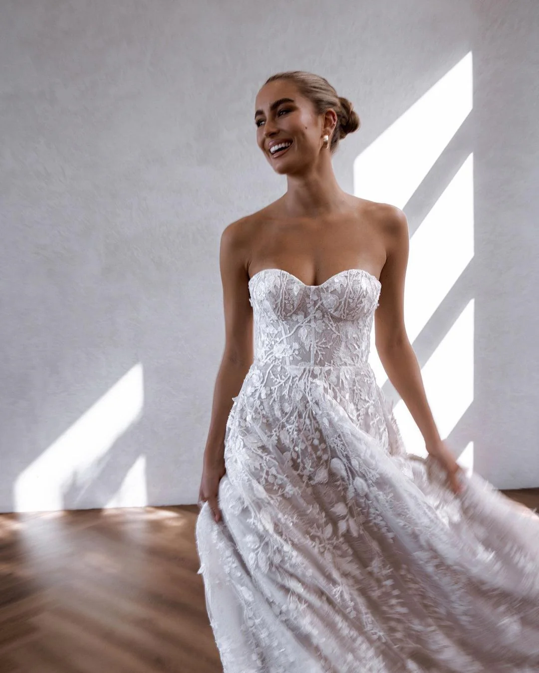 Fairy A Line Sweetheart Lace Wedding Dress with Appliques