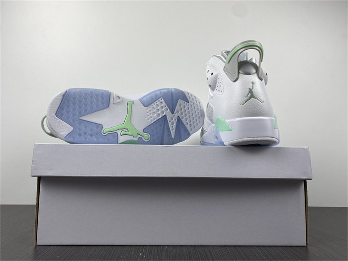JRD6 Mint Foam DQ4914-103