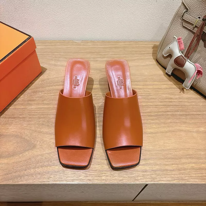 Fashion High Quality Real Leather Slippers LX-872325