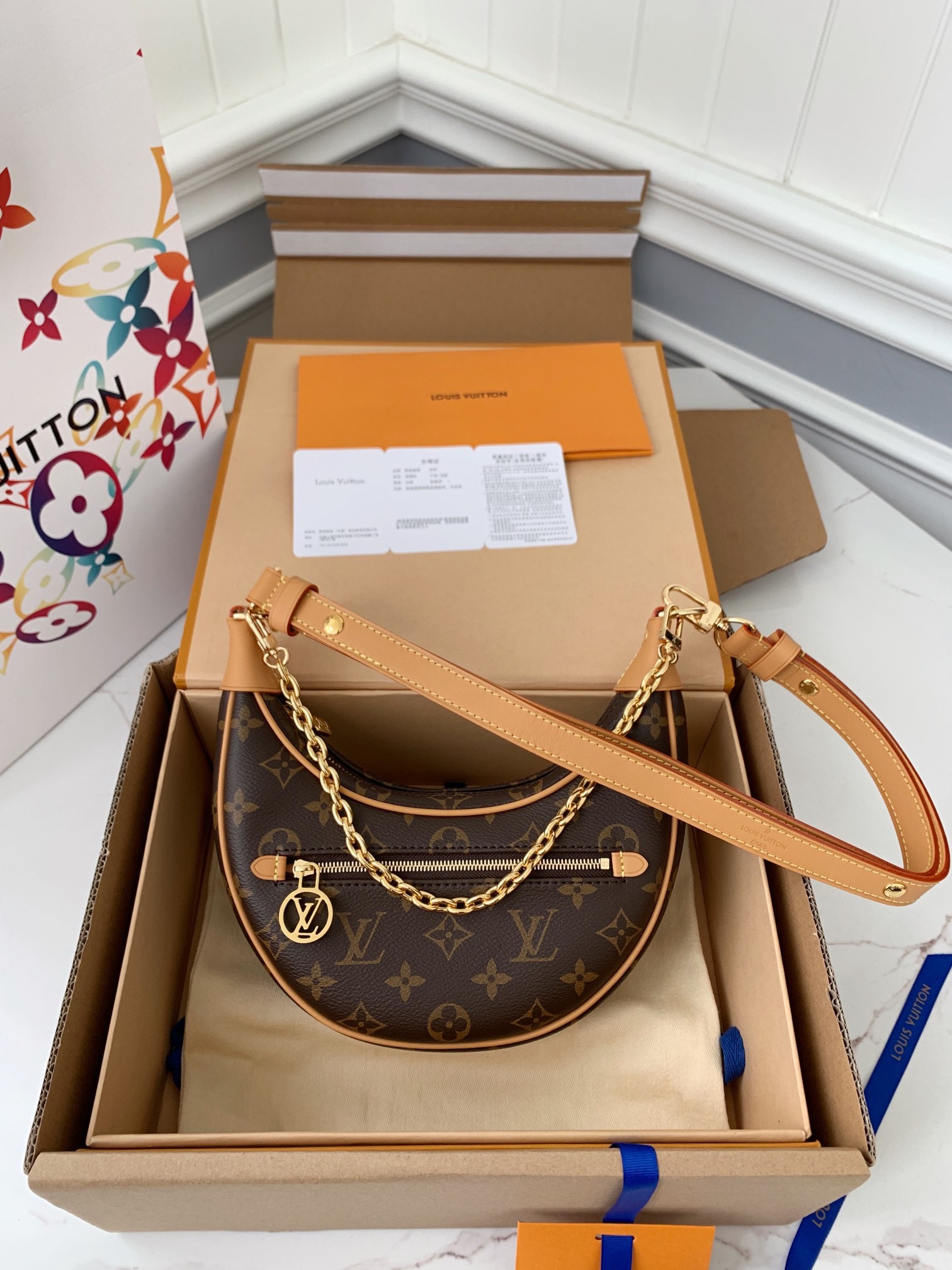 LV Loop M81098 23*13*6cm