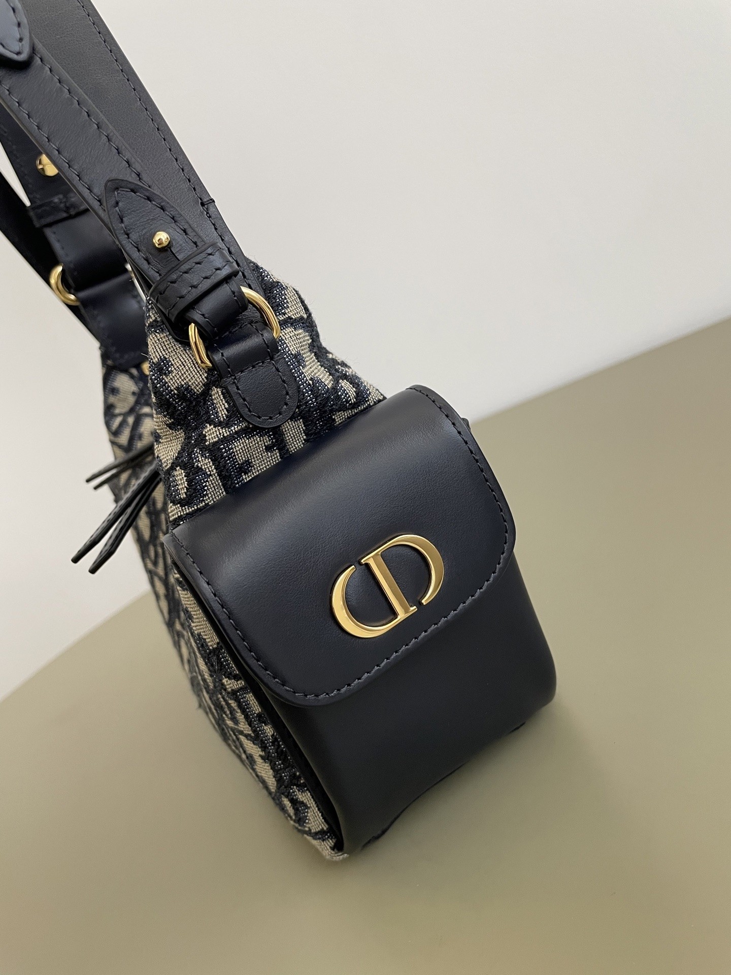 DR Handbag 18x17x9cm