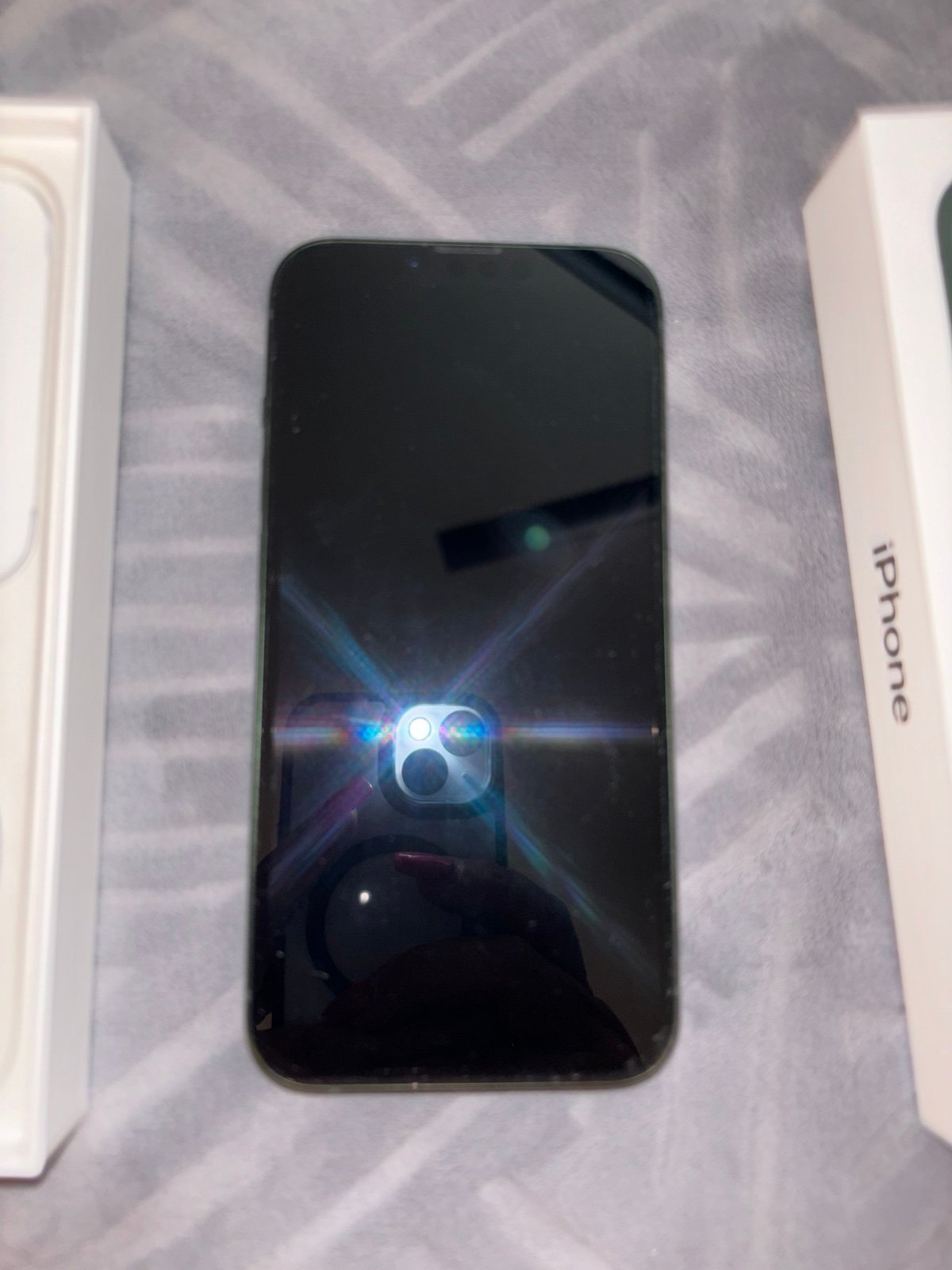 iPhone 13 1V51