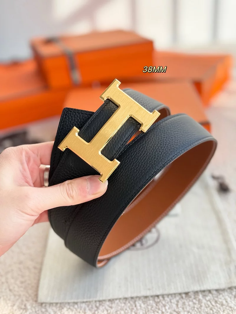 Wide1.5″ Genuine Leathe Reversible Man’s Belt PD-6900087