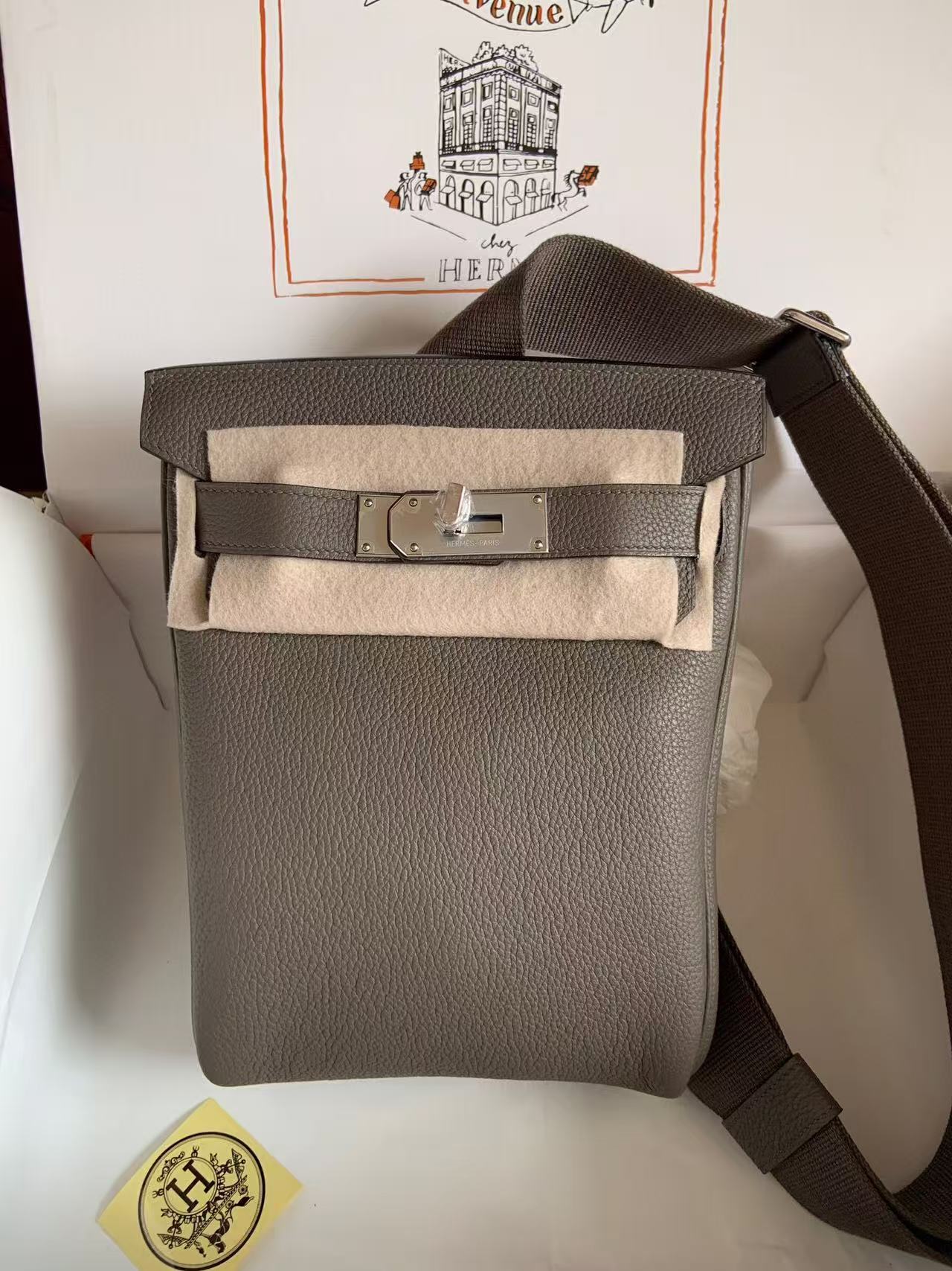 Hermès chest bag customize