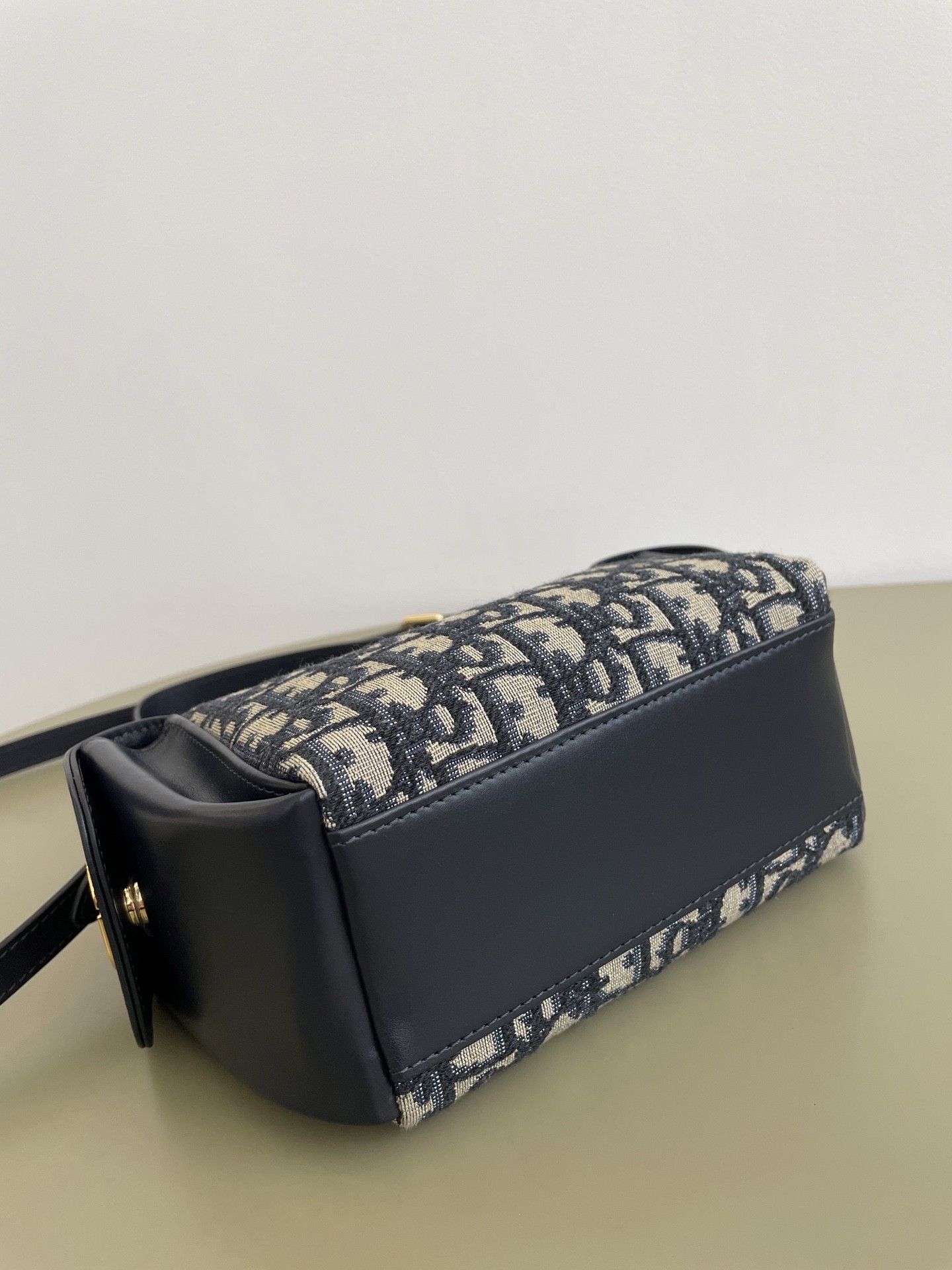 DR Handbag 18x17x9cm