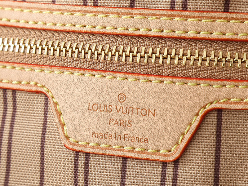 15.4″x12.6″x7.5″ Brown Prints apricot linning Leather Totebag with small pocket Adjustable Strap BB-921457