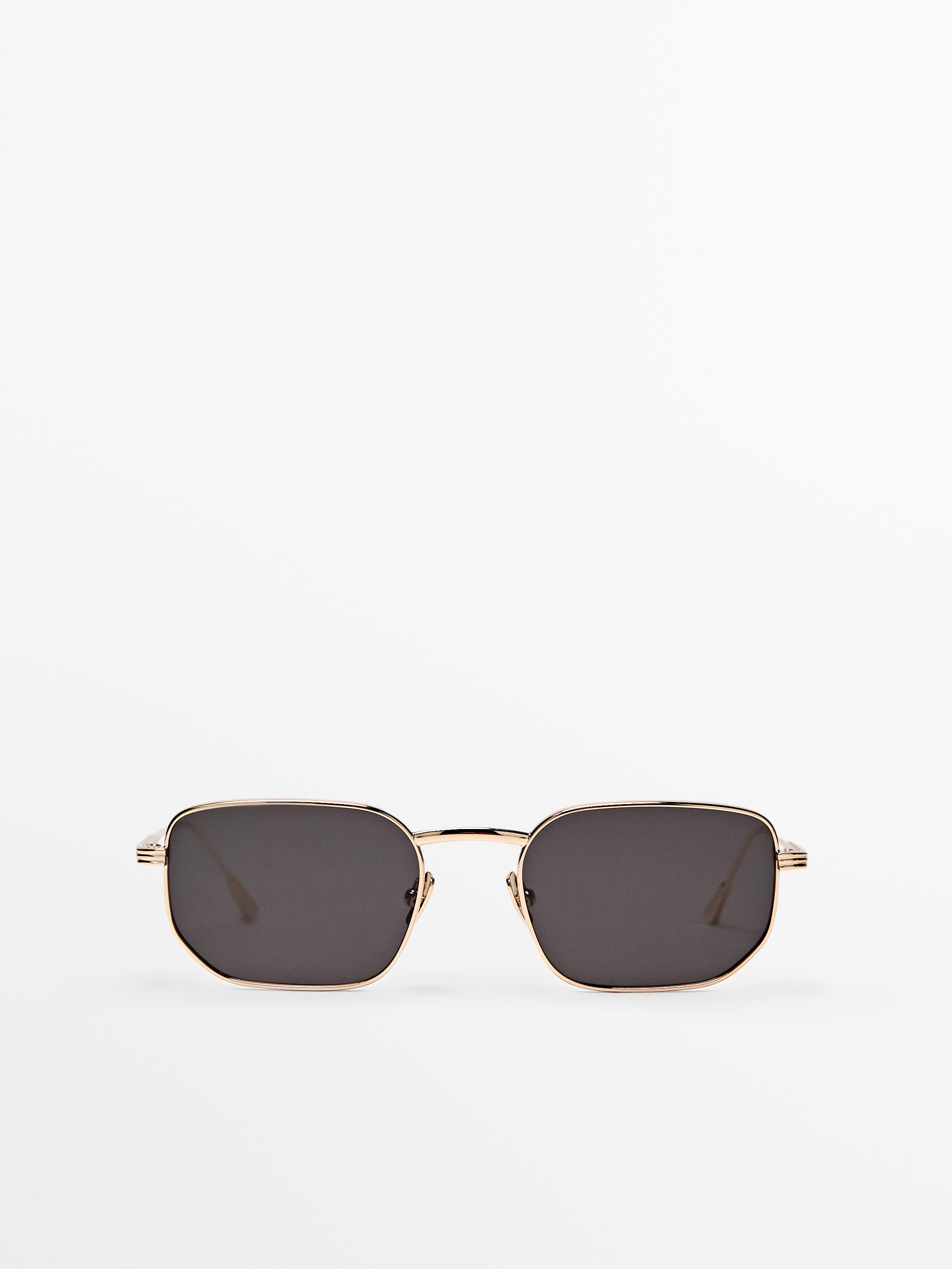 Gafas de sol metálicas cuadradas