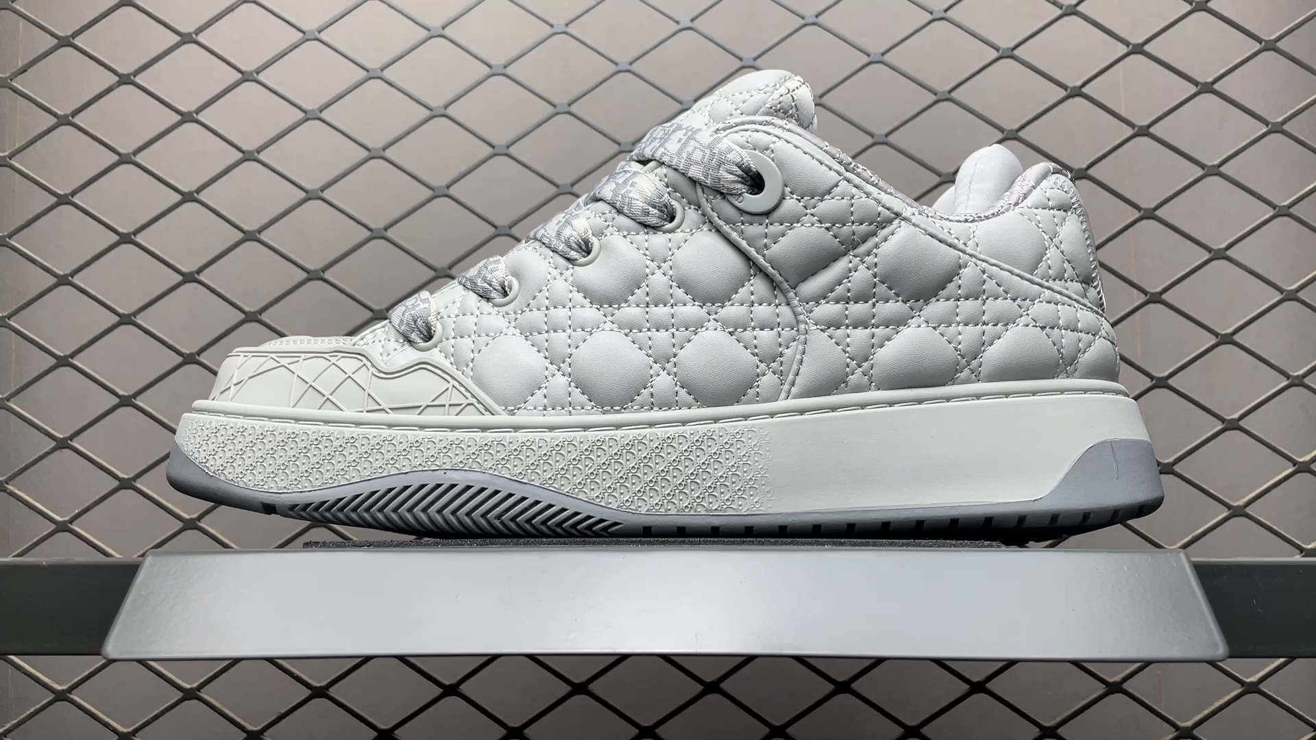 DR B9S Sneaker