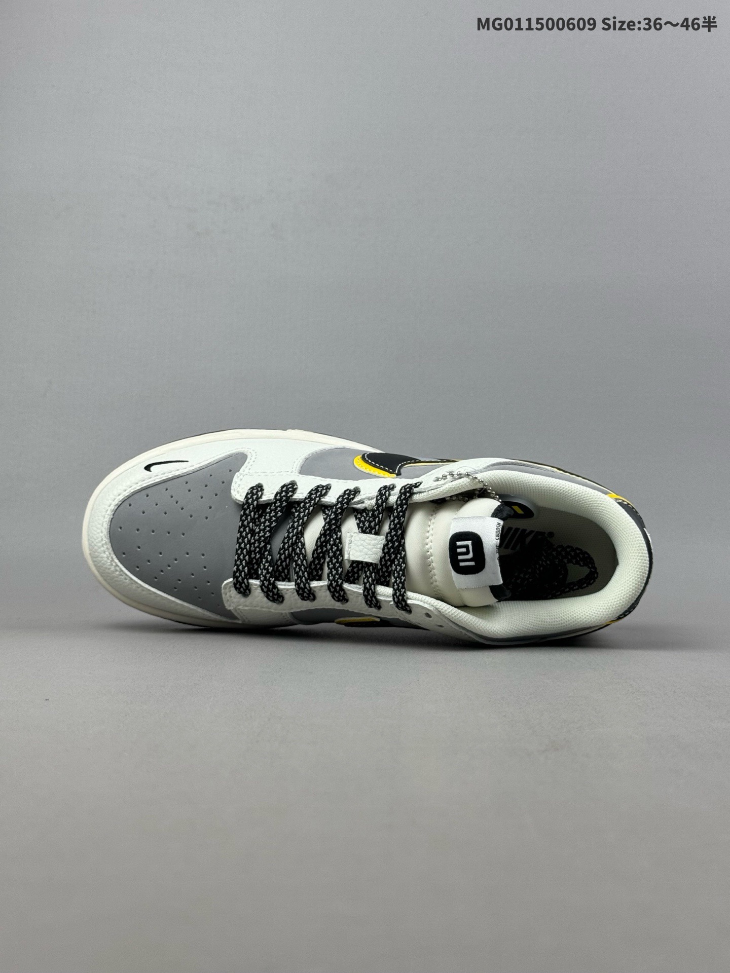 NK SB Dunk LOW -SU7UItru