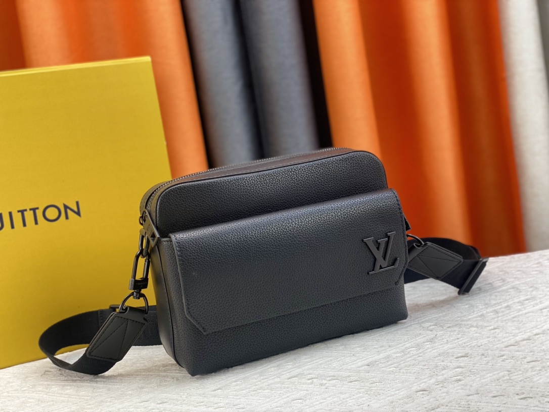 Woman’s Handbag 9.3″x7.1″x2.8″ BB-9180001000117