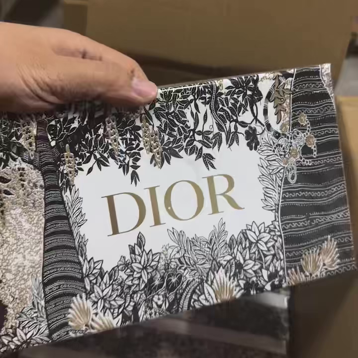 D107：DIOR Women’s Mini Perfume Gift Set 4 x 30ml