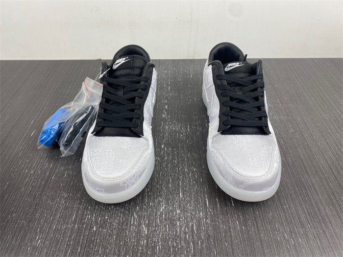 NK Dunk Low CLOT Fragment White FN0315-110