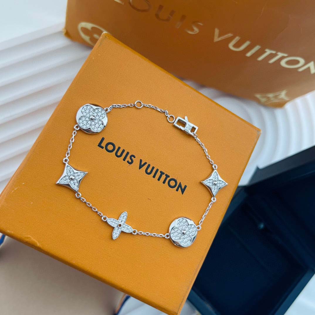 Fashion Diamond Flowers Bracelet VVSL-9110068