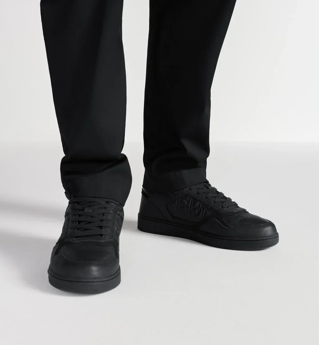 DR B27 Uptown Low-Top Sneaker