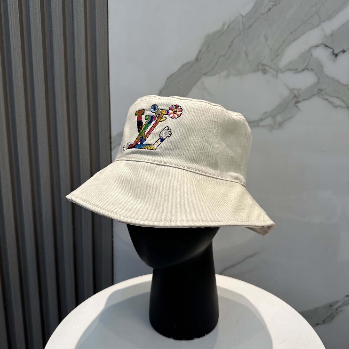 LV Hat（Multiple colors）