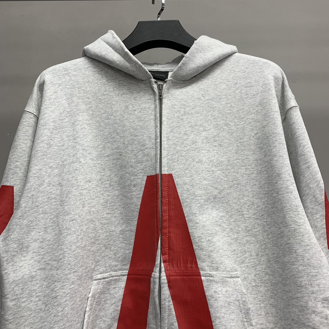BLCG inverted V zipper sweater