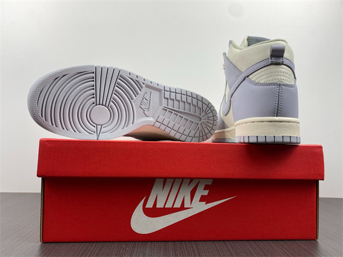 NK Dunk High Sail Football Grey DD1869-102