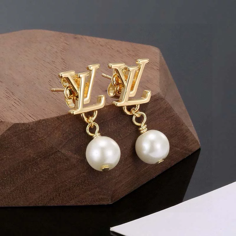 Elegant Pearls Earrings ED-931306