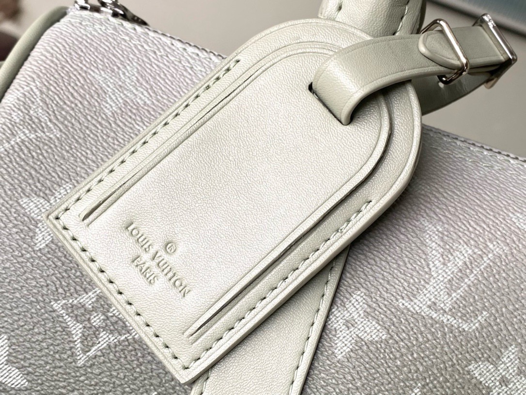 LV M11591 26ss Keepal Bandouliere 25*15*11cm