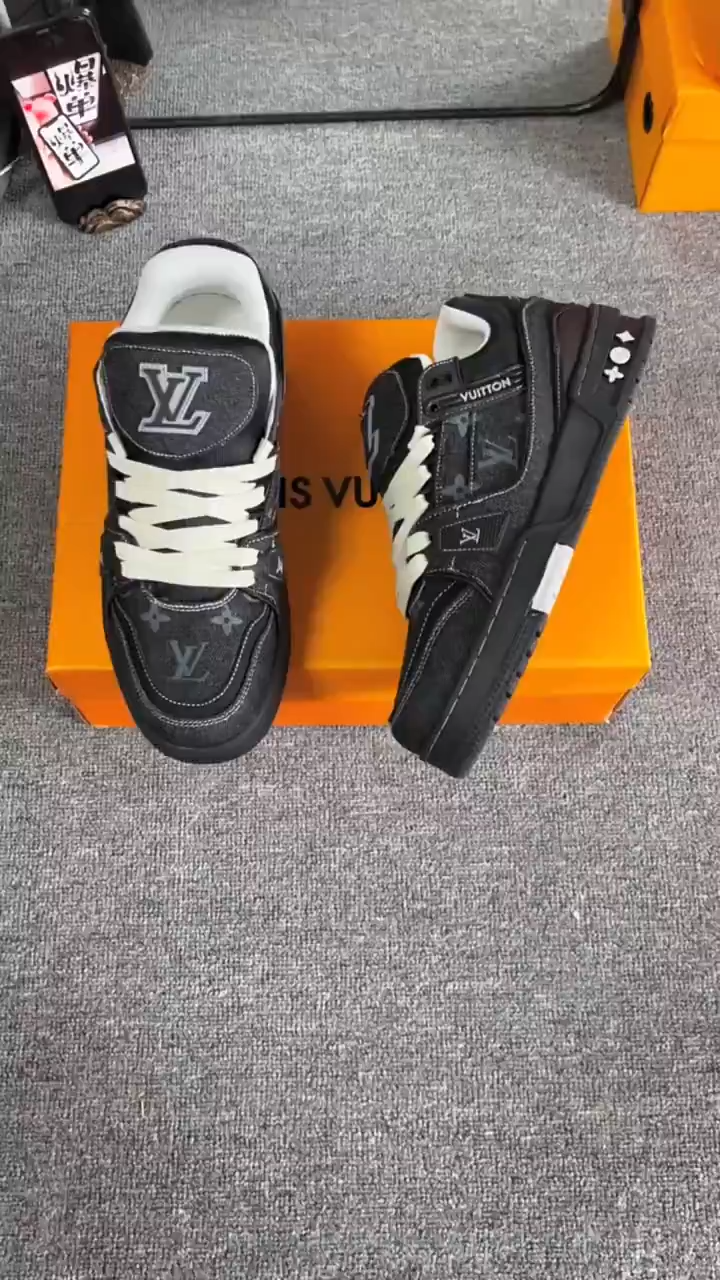 Lois Vuton Trainer Sneaker