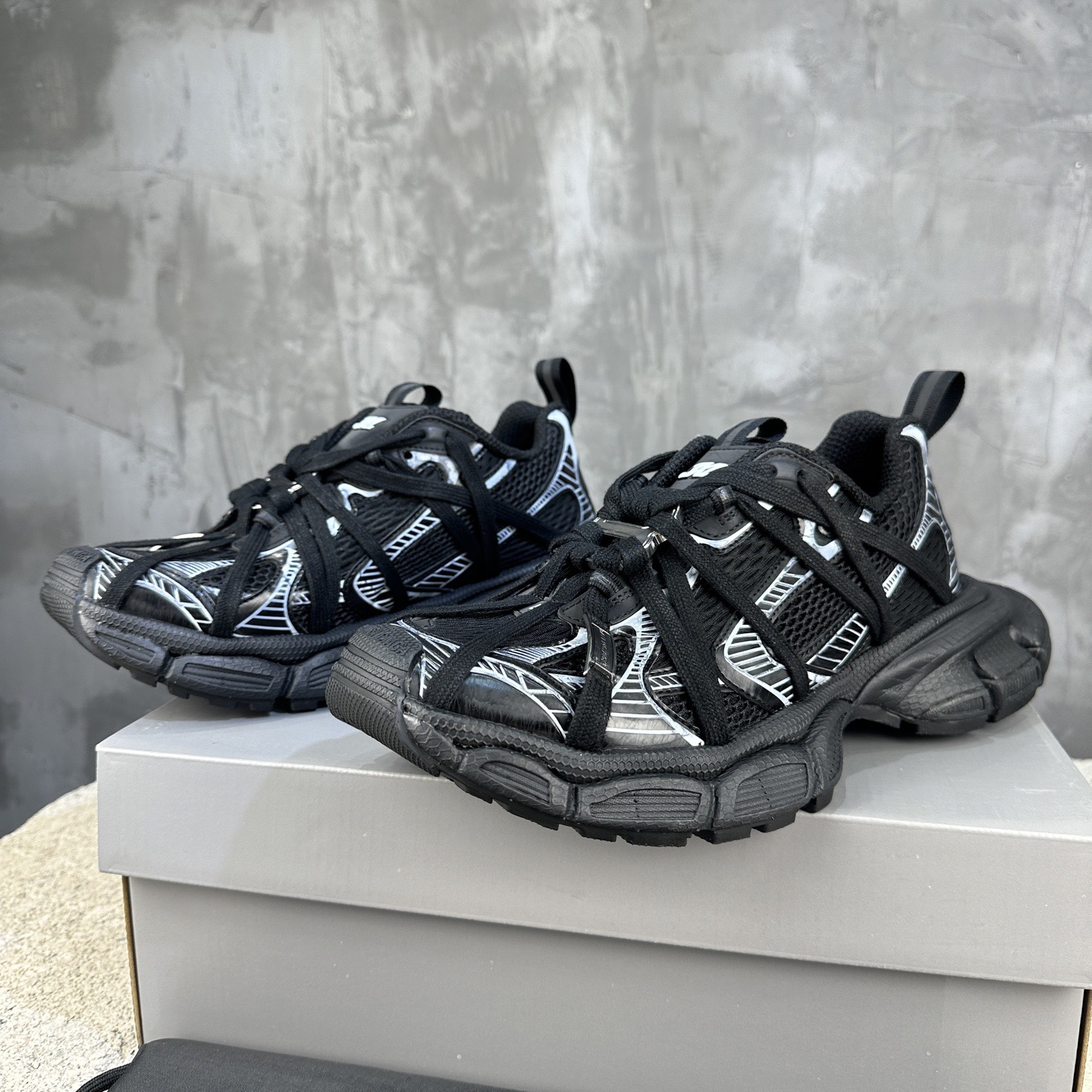 BLCG 3XL Sneakers