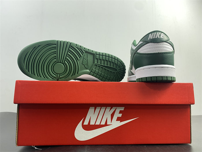 NK Dunk Low Michigan State DD1391-101