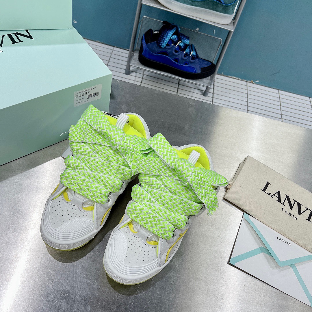 LAN Curb Sneaker 11