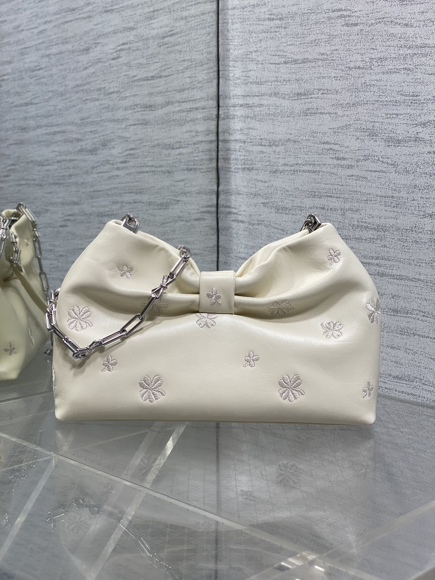 DR Shoulder bag 27x8x18cm