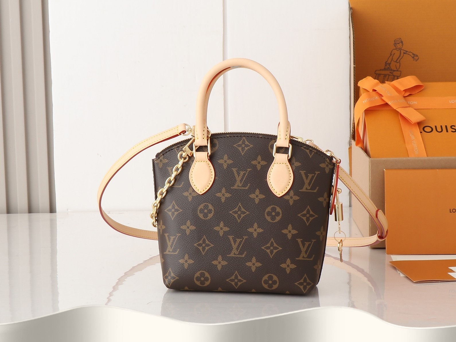 LV LOCKIT BB Bag M12019 15x19x7cm