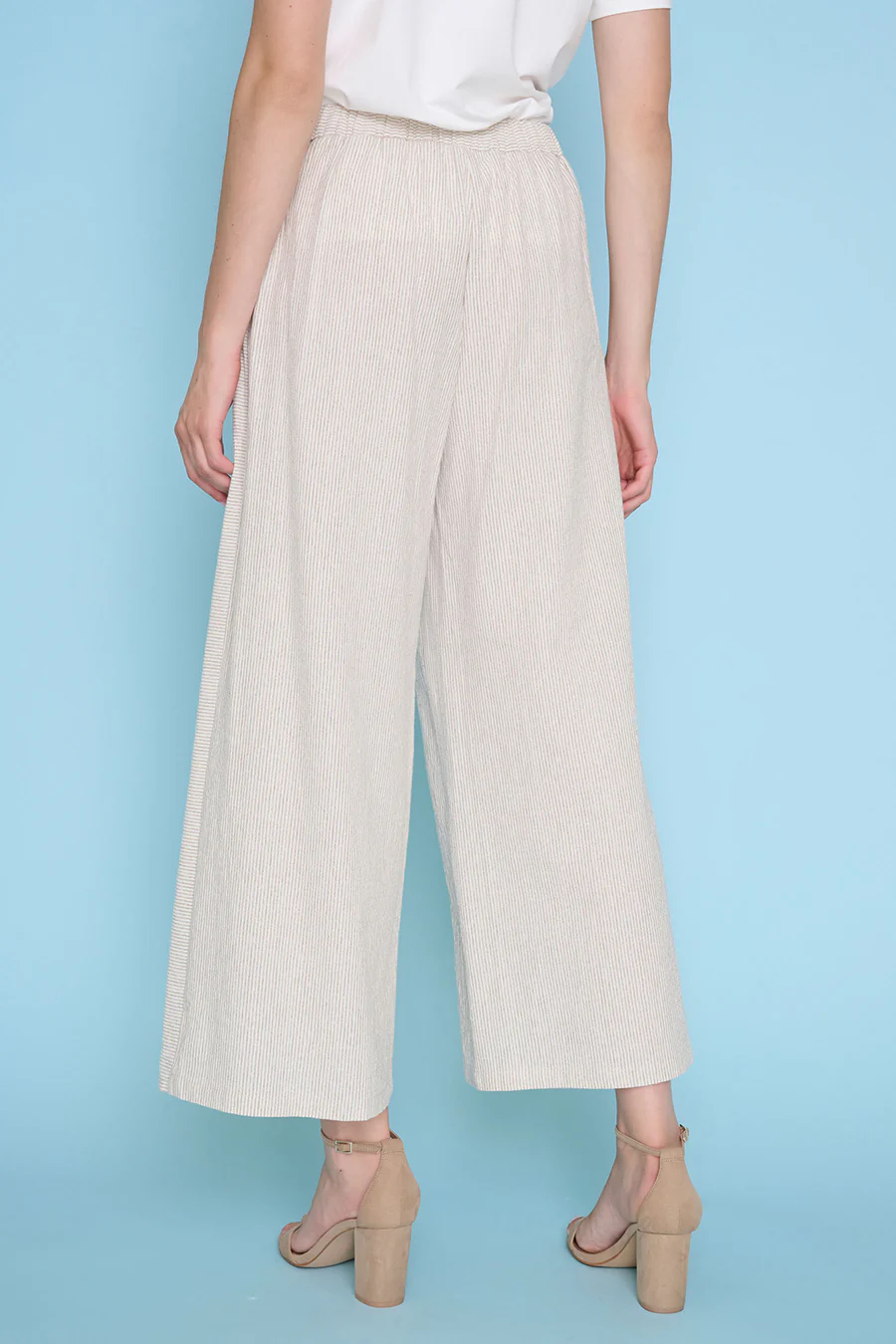 Belted Wide-Leg Cropped Pants
