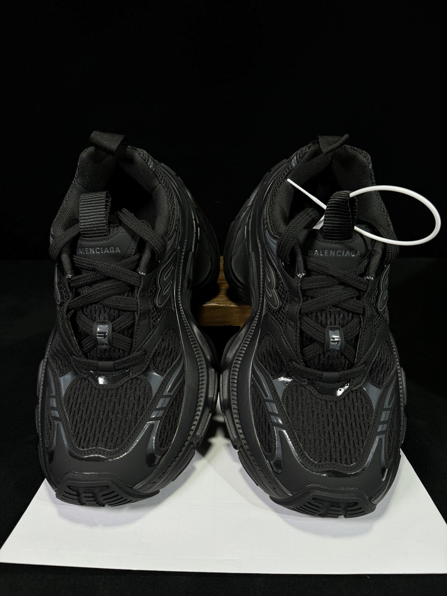BLCG Sneakers