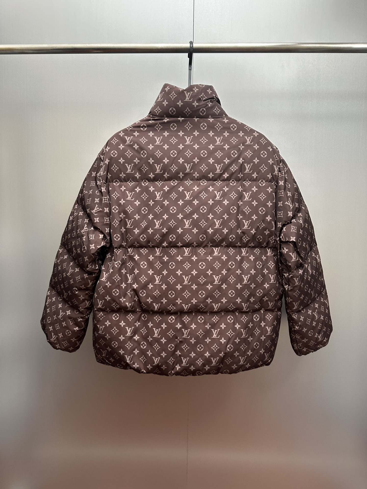 LV LOGO Down Jacket 2025