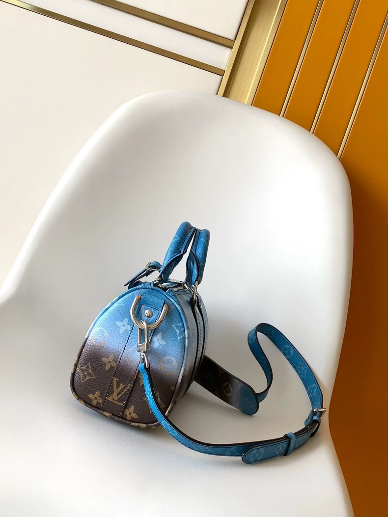 LOUIS VUITTON M28026 Keepall Bandoulière 25