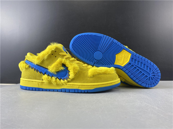 NK SB Dunk Low Grateful Dead Bears Opti Yellow CJ5378-700