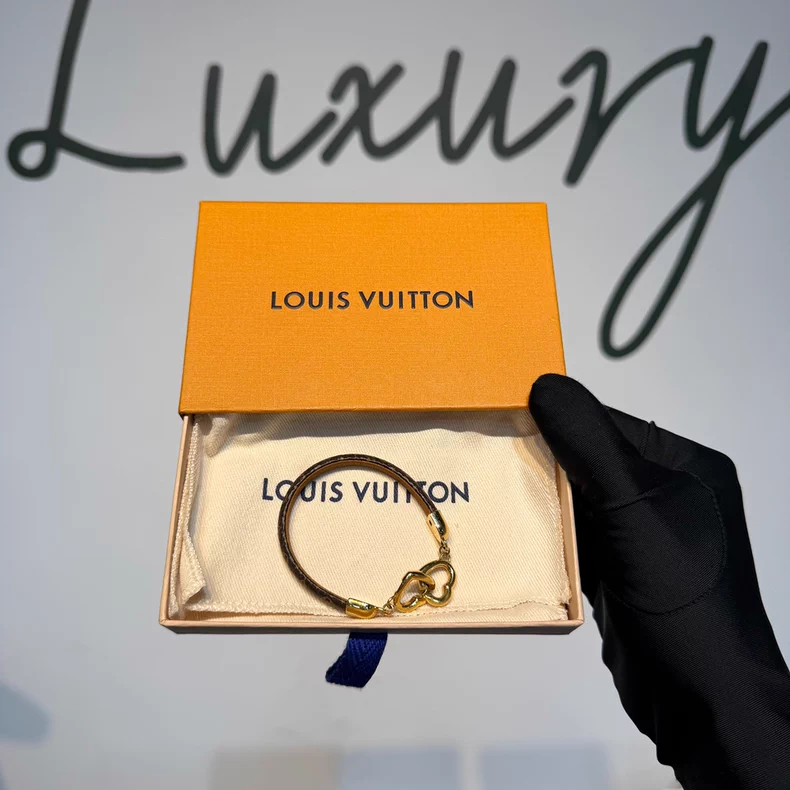 Louis Vuitton M6758E Say Yes Bracelet